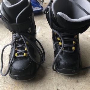 Youth Snow boarding boots